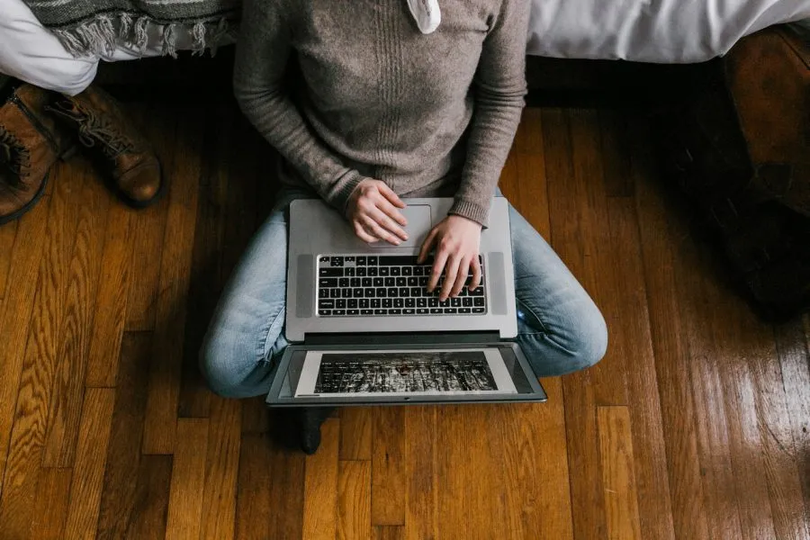 Pożyczka online na urlop — gdzie szukać? Czy to dobry pomysł?